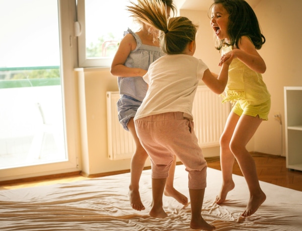 Régen nem jobb, csak más volt. Ami ma már része a gyerekek mindennapjainak