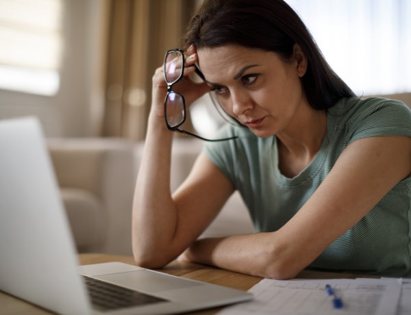 Amikor a kolléga óriásit hibázott, mégsem rúgták ki. 10 észbontó sztori