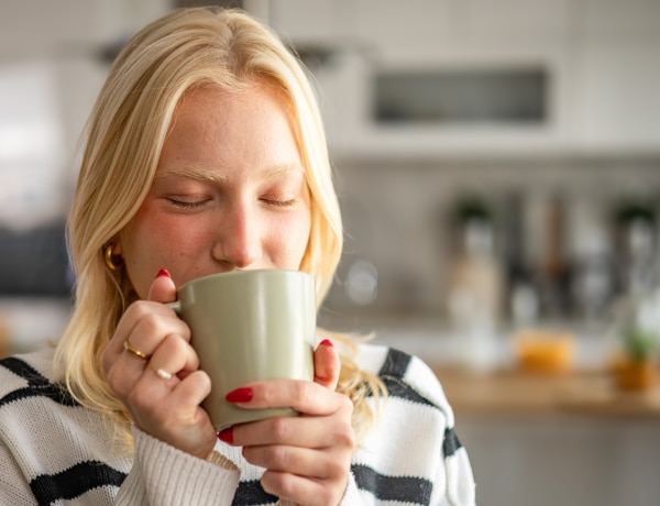 Van egy tea, ami csodát tesz a pattanásokkal – így készítheted el