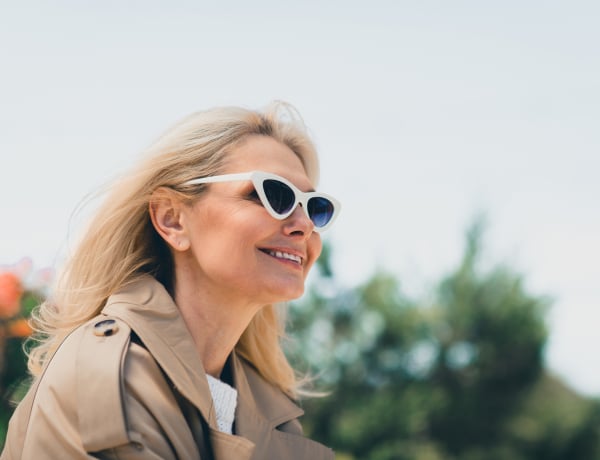 Kevesebb a vita egy idősebb nővel. 5 ok, amiért a férfiaknak bejönnek a MILF-ek