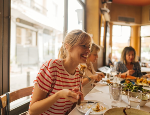 Azért hízunk, mert többet eszünk. 10 oka van, amiért túlzásba esünk