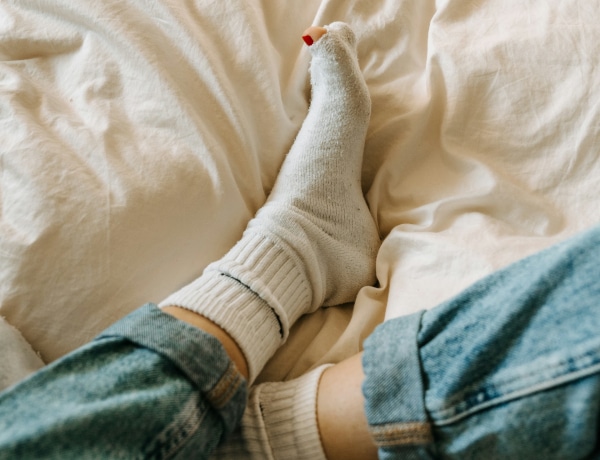 Ne dobd ki a pár nélküli, lyukas zoknikat: Erre a 7 dologra felhasználhatod őket!