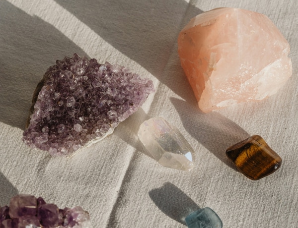 A legerősebb energiavonzó kristályok, amiket érdemes magadnál tartanod