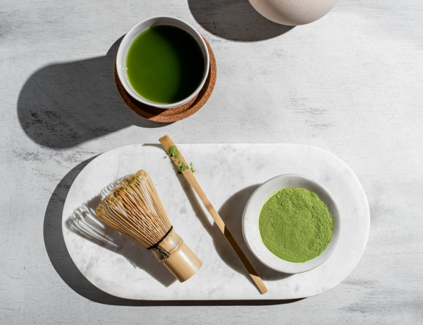 Tényleg egészségesebb a matcha, mint a zöld tea? Íme, amit a szakértők mondanak