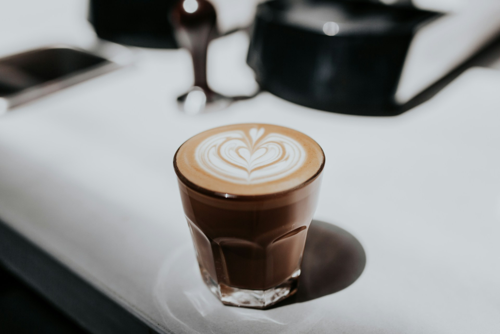 Koffeinmentes kávé: Egészségügyi mítosz vagy valós alternatíva?