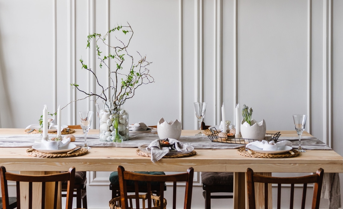 8 elegáns húsvéti dekorációs ötlet – még a nyuszi is szmokingban megy hozzátok