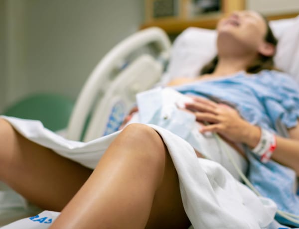 Férfiakat kérdeztünk, mit tudnak a szülésről