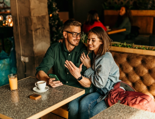 „A feleségem SOHA nem csukja be az ajtókat.” Mi a partnered legfurcsább tulajdonsága?