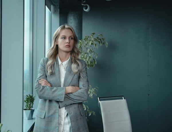 „Anyám hisz benne, hogyha megoszt egy fotót, akkor segít az afrikai éhezőkön” – Mivel idegesítenek a szüleid?