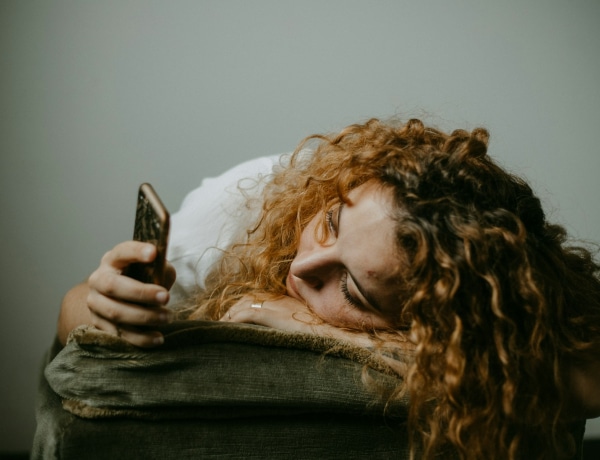 A szakértők szerint ezért kerüld el az online csetelést az exeddel