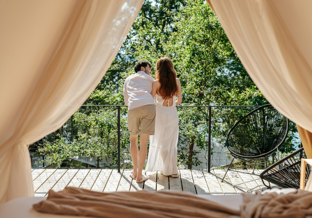 A barátnője vagy, vagy az anyukája? Miért anyáskodnak a nők a partnerük fölött?