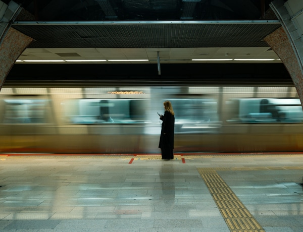 Kicserélték a fényeket a metróban, 84%-kal esett vissza az öngyilkosságok száma Japánban