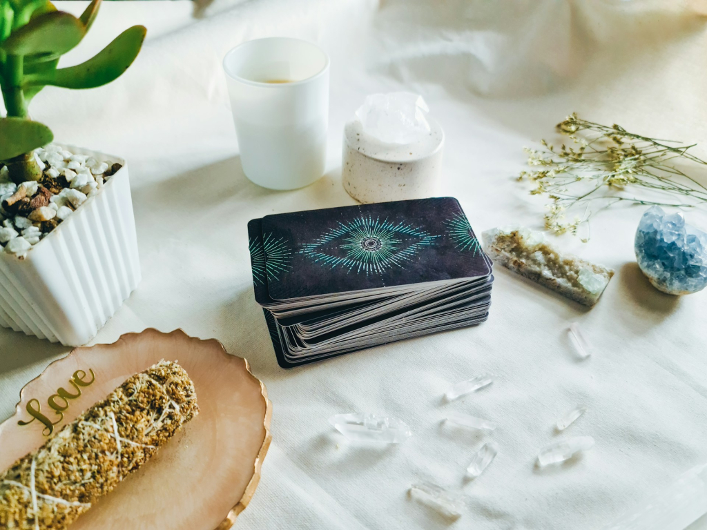 A Mágus lapja: ezt üzeni 2025 Tarot kártyája júniusban