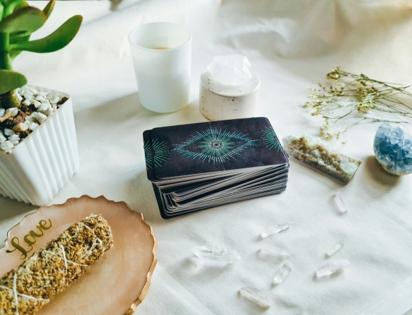 A Mágus lapja: ezt üzeni 2025 Tarot kártyája júniusban