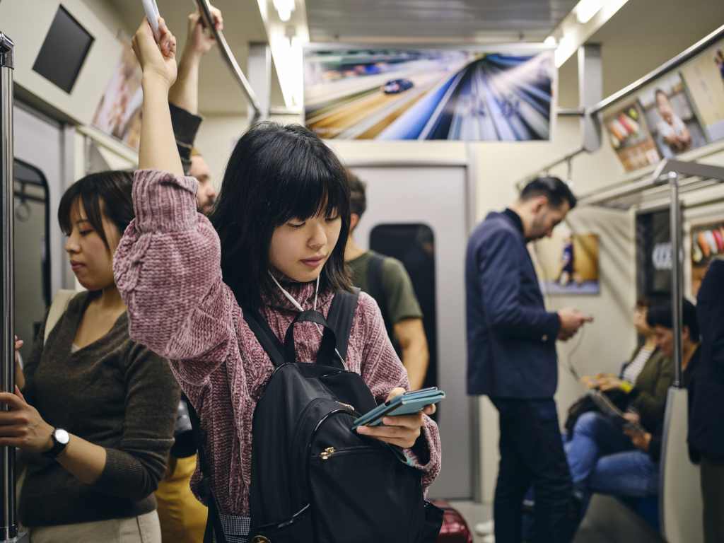 Japán metró kék fények