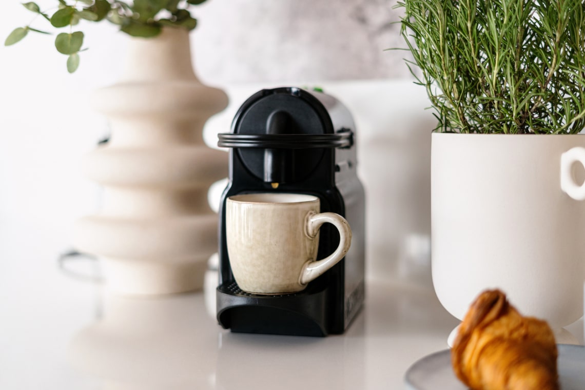 Kávéházi élmény otthon. Tippek egy stílusos kávésarokhoz