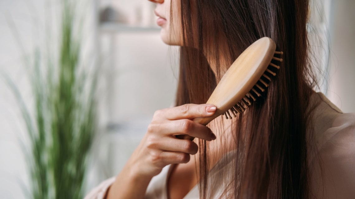 A luxus hajkefe a legújabb beauty őrület: de tényleg megéri az árát?