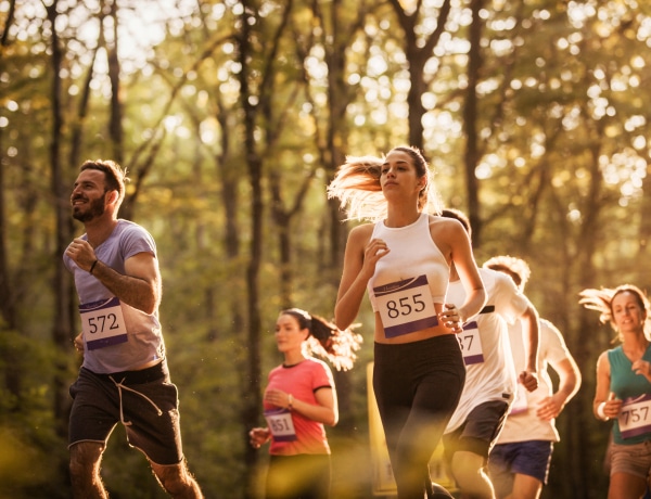 63 kilót fogyott, azóta már 1 óra sem kellett Lucy Hughes-nak, hogy lefusson 10 kilométert
