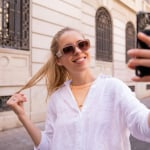 Az ilyen női profilképre kapják fel a férfiak a fejüket
