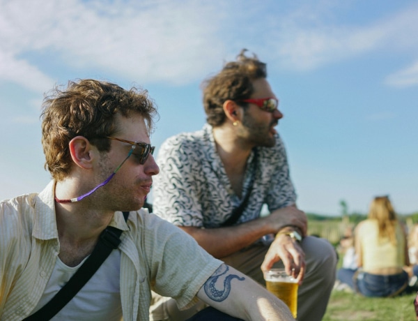 Férfiakat kérdeztünk: hányan tudnak a barátaik félrelépéséről?