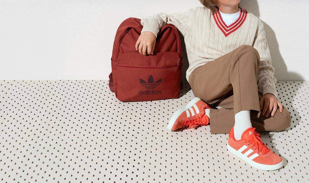 Mely iskolatáska modelleket imádják a tinik? Csekkold, melyik stílus hódít 2025-ben!