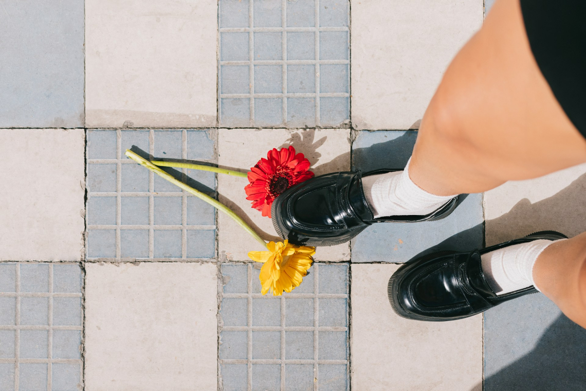 5 cipőfazon, amit ne tegyél el a szekrény mélyére – nyár után is szuperül kihasználhatók