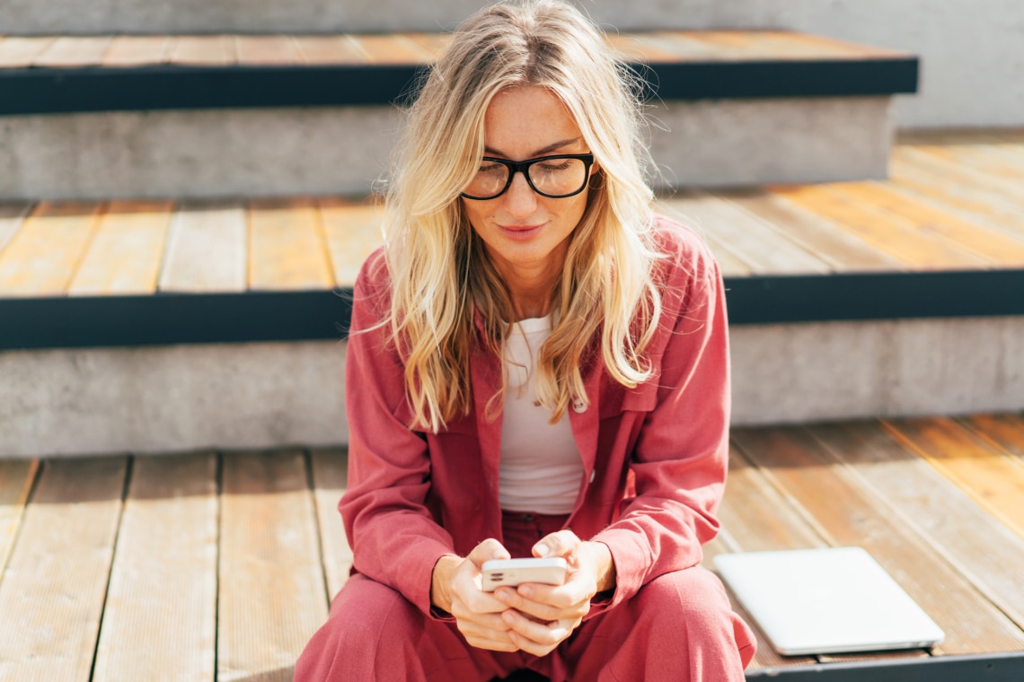 Ez a két kifejezés szabotálja a sikered – Ne használd őket