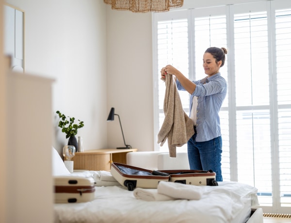 Így pakold ki a bőröndödet a hotelben, hogy a nyaralás alatt is otthon érezd magad