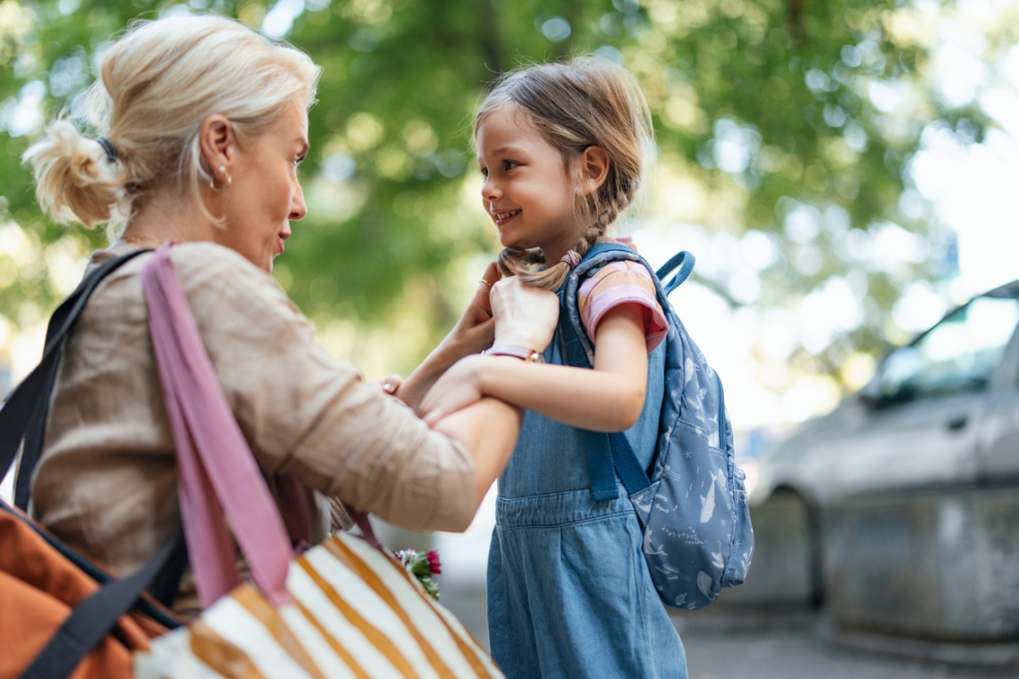 Mikor lehet őket egyedül suliba elengedni? Ősztől már nem kísérem el a lányomat