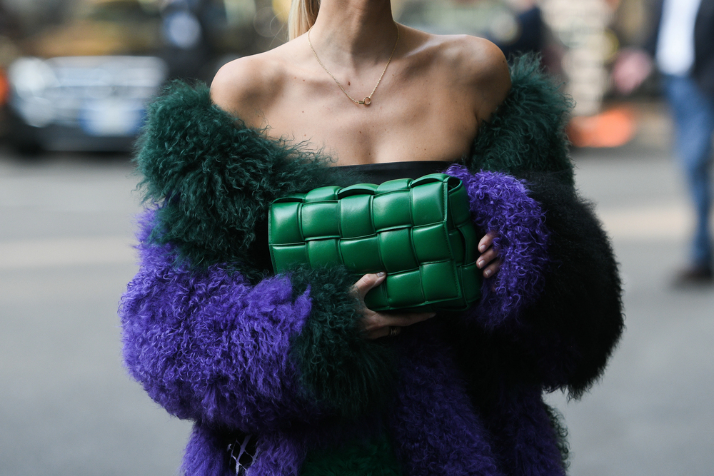 Ez a szín mindent visz az idei őszi divatban – A te gardróbodban van ilyen szín?