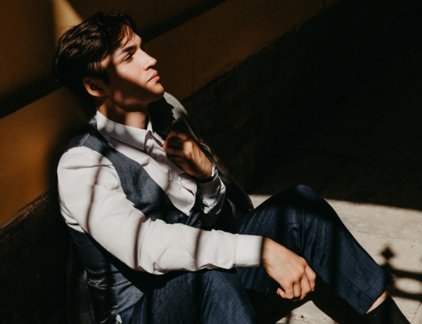 „Amikor a fenekembe markol, miközben takarítok” – Amit a pasid romantikusnak tart, de te utálod