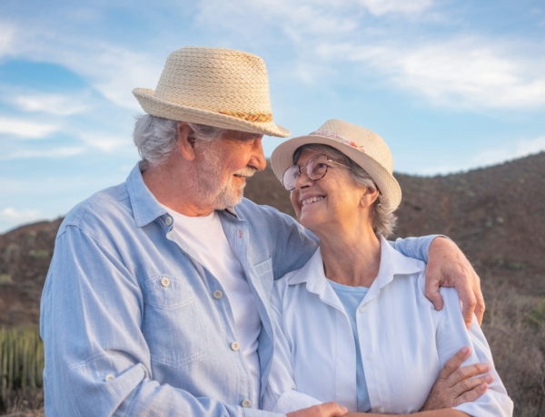 „Visszaszaladtunk egymás karjaiba” – Idős párok mesélnek, hogyan élték túl a megcsalást