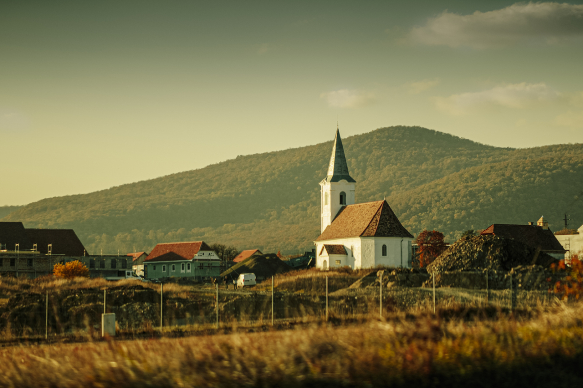 „Ez nekem már nem az otthon. Ilyen érzés hazalátogatni a szülőfalumba”