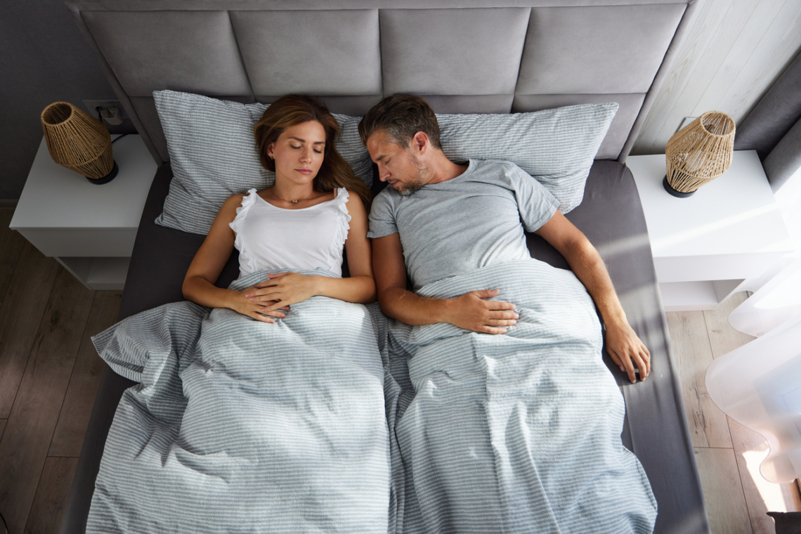 Melyik oldalon alszol? Ezt árulja el a személyiségedről