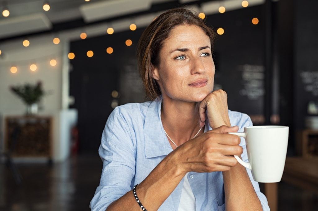 „Kihullott a hajam fele” – Nők, akik a menopauza miatt váltak el