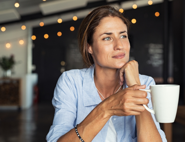 „Kihullott a hajam fele” – Nők, akik a menopauza miatt váltak el