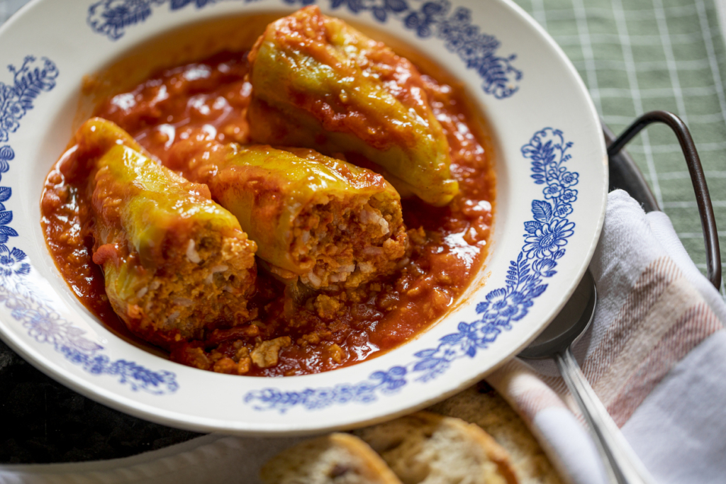 A hagyományos erdélyi töltöttpaprika receptje: Azonnal megkívánod!