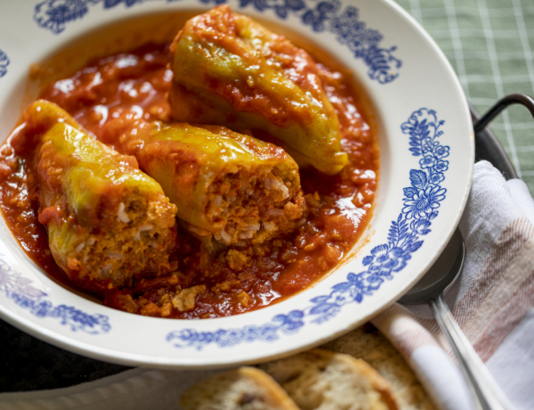 A hagyományos erdélyi töltöttpaprika receptje: Azonnal megkívánod!