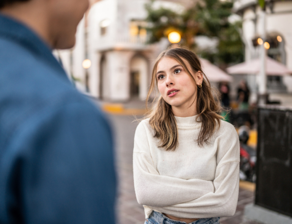 „Fárasztó olyan busz után futni, ami nem az enyém” – Nők történetei a bizonytalan pasikról