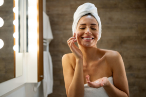 Téli bőrápolási teszt – Elég figyelmet adsz a bőrödnek a hidegben? Teszteld!