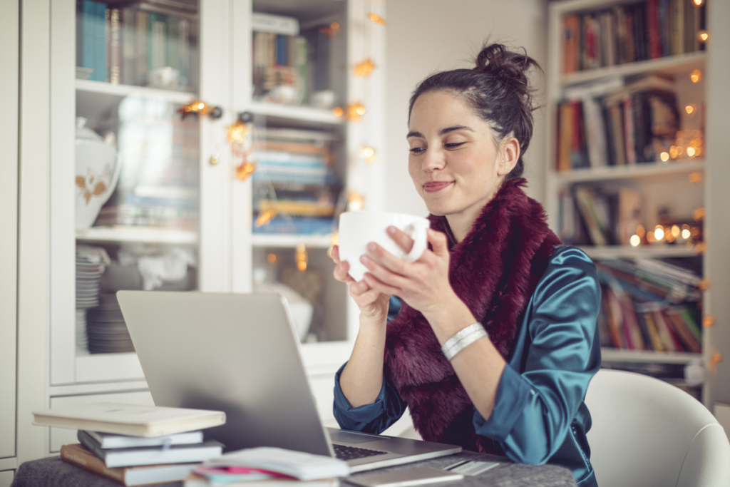 Az én home office rutinom, ami segít kiegyensúlyozottnak maradnom
