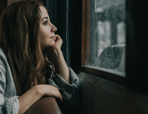 A gyermektelen nők öröksége: Élet a családfa árnyékában