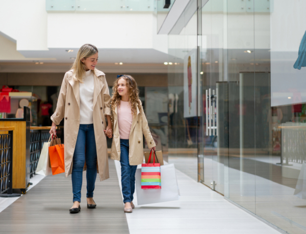 A világ harsány, tele logókkal. Így neveljünk gyereket a márkák világában