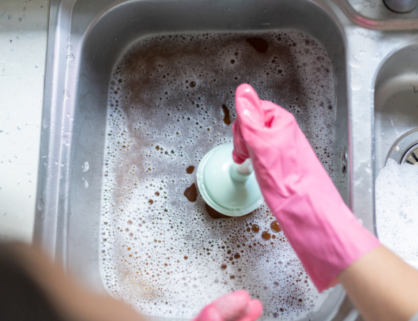 Ez a gyakori hiba a teljes lefolyórendszert tönkreteheti – Te ne kövesd el!