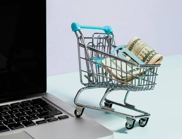 Logisztika és kiszállítás: amit érdemes tudni, mielőtt belépsz egy marketplace-re