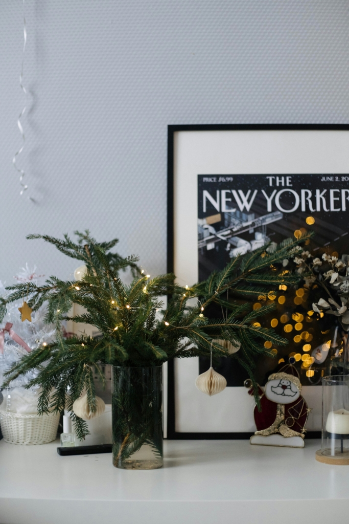 Karácsonyi dísz az asztalon