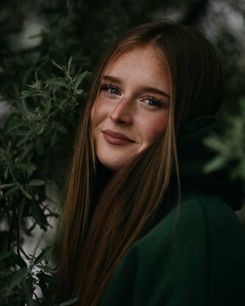 Fiatal lány portréja