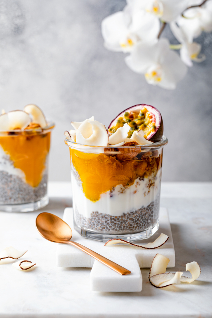 Növényi joghurt maracujával és chia maggal