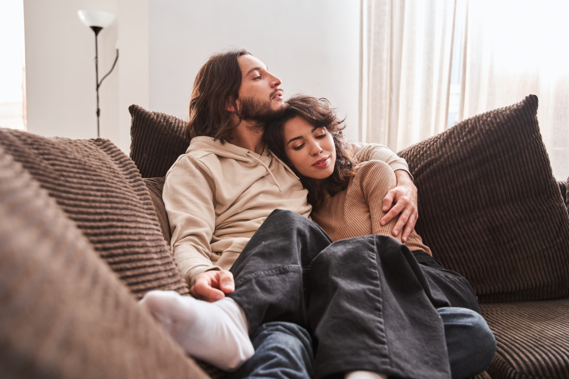 Kutatások bizonyították: ez az 1 perces gyakorlat azonnal javít a párkapcsolatod minőségén