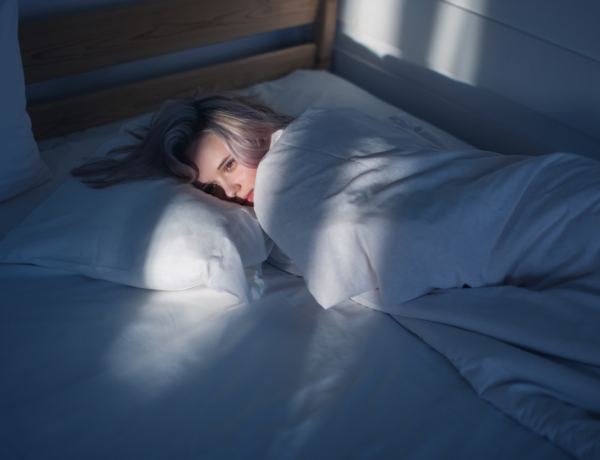 Amikor az agy már nem kontrollál: ezért van, hogy késő este jönnek a legjobb gondolataink